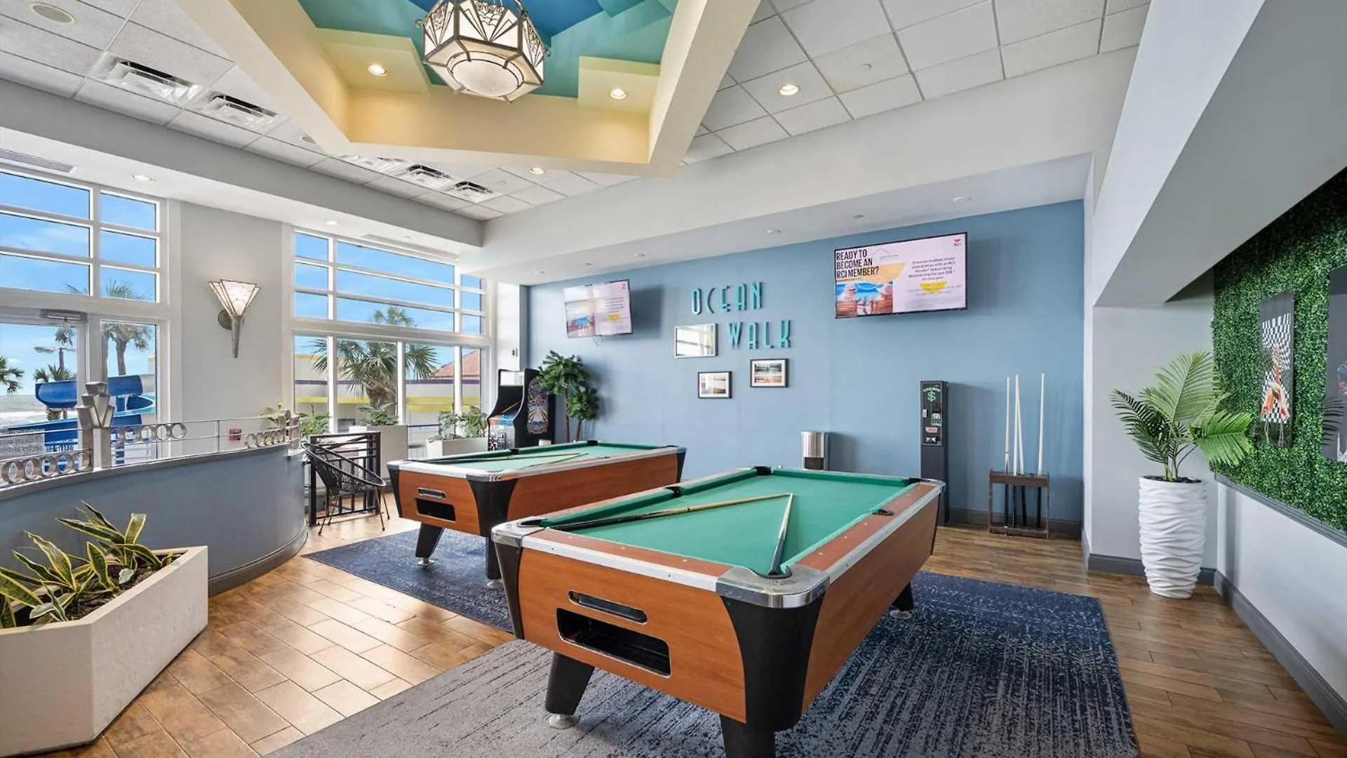 Luxury 7Th Floor 1 Bedroom Condo Direct Oceanfront Wyndham Ocean Walk Resort Daytona Beach | 708 USA